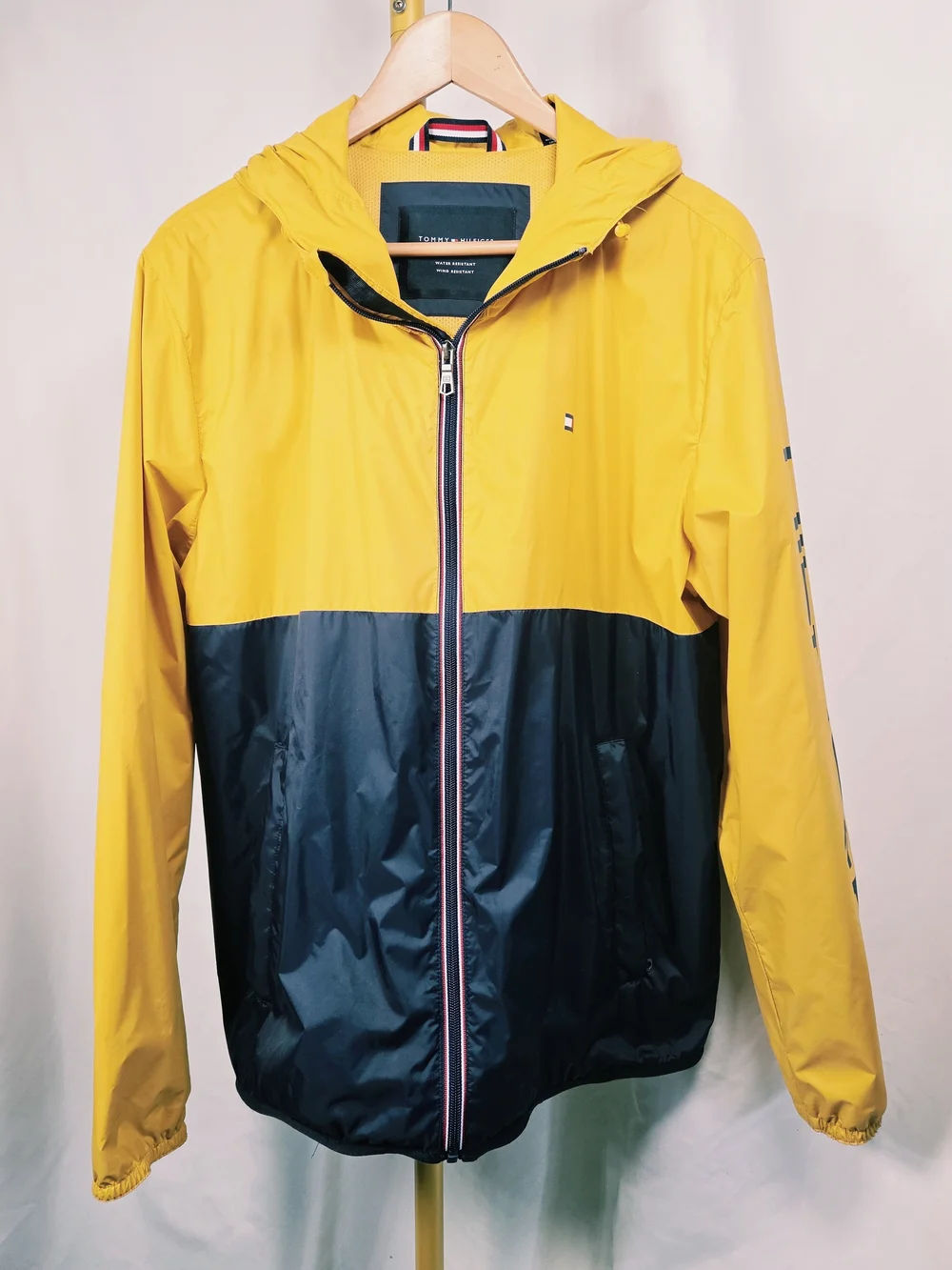 Tommy Hilfiger Men’s Two-Tone Hooded Windbreaker Jacket in Yellow/Navy